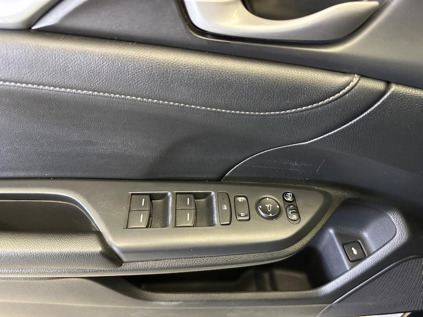 Foto do veículo HONDA CIVIC  2.0 16V FLEXONE  EX CVT 2018 103.000 KM 108.900,00