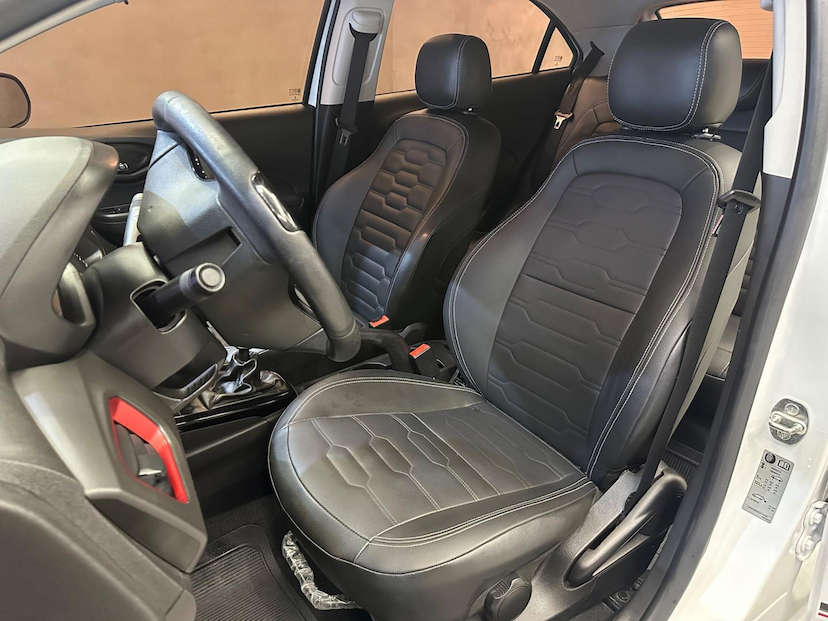 Foto do veículo CHEVROLET ONIX  1.4 EFFECT 2019 88.724 KM 63.900,00
