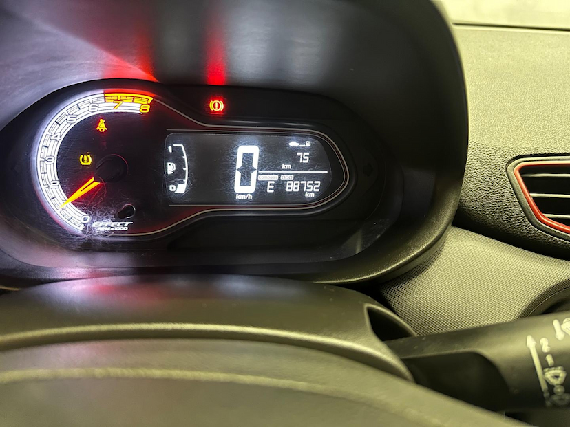 Foto do veículo CHEVROLET ONIX  1.4 EFFECT 2019 88.724 KM 63.900,00