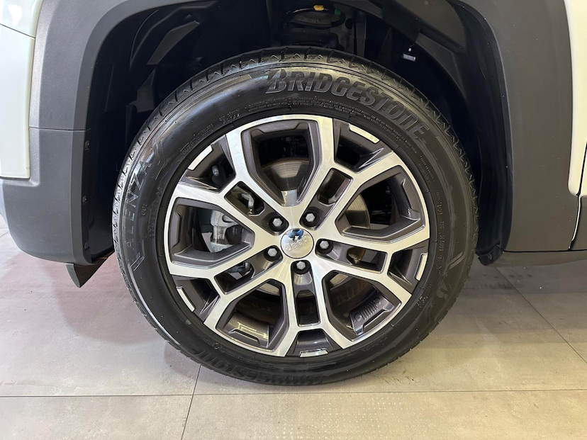 Foto do veículo JEEP RENEGADE  LGTD T270 2023 17.800 KM 119.900,00