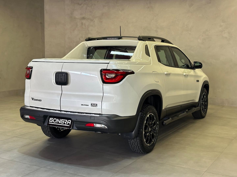 Foto do veículo FIAT TORO  ULTRA AT9 4X4 2024 17.571 KM 179.900,00