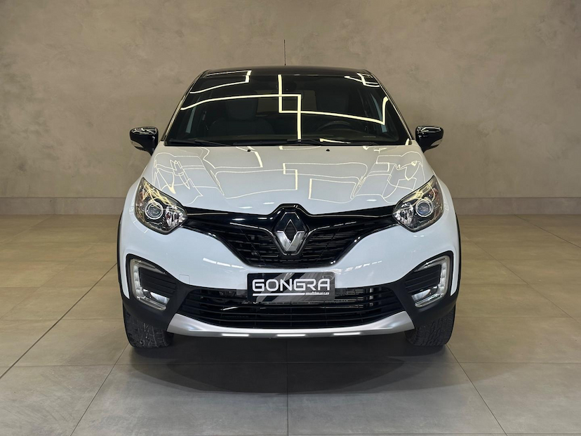 Foto do veículo RENAULT CAPTUR  INTENSE BOSE 1.6 16V FLEX 5P AUT 2021 41.000 KM 91.900,00