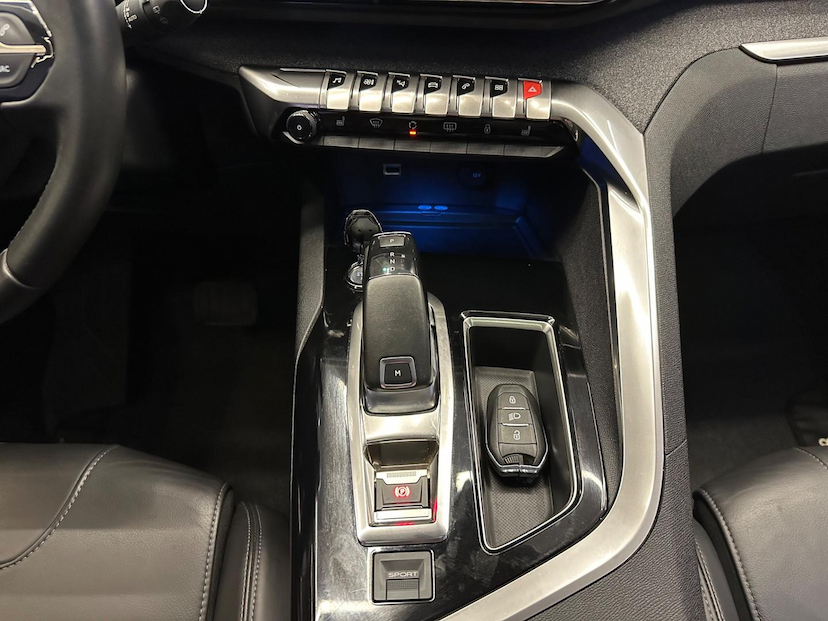 Foto do veículo PEUGEOT 3008  GRIFFE AT 2018 67.363 KM 119.900,00