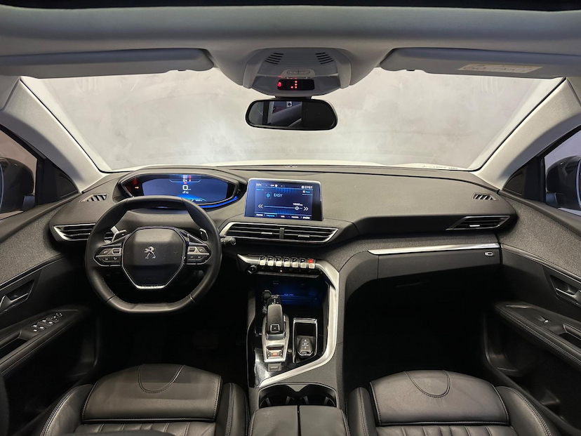Foto do veículo PEUGEOT 3008  GRIFFE AT 2018 67.363 KM 119.900,00