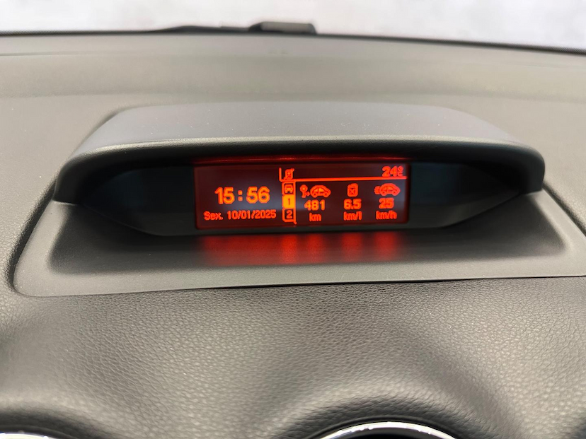 Foto do veículo PEUGEOT 308  1.6 ACTIVE 16V FLEX 4P MANUAL 2015 97.481 KM 52.900,00