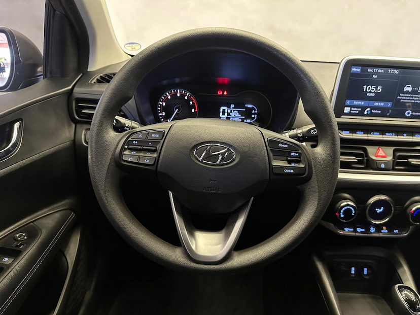 Foto do veículo HYUNDAI HB20  10TA PLATINU 2022 24.454 KM 85.900,00