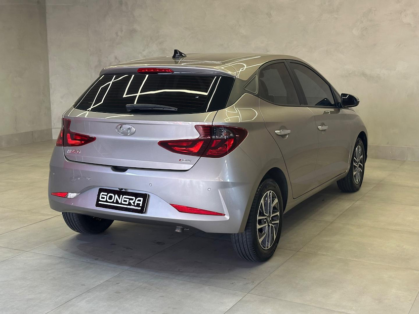 Foto do veículo HYUNDAI HB20  10TA PLATINU 2022 24.454 KM 85.900,00