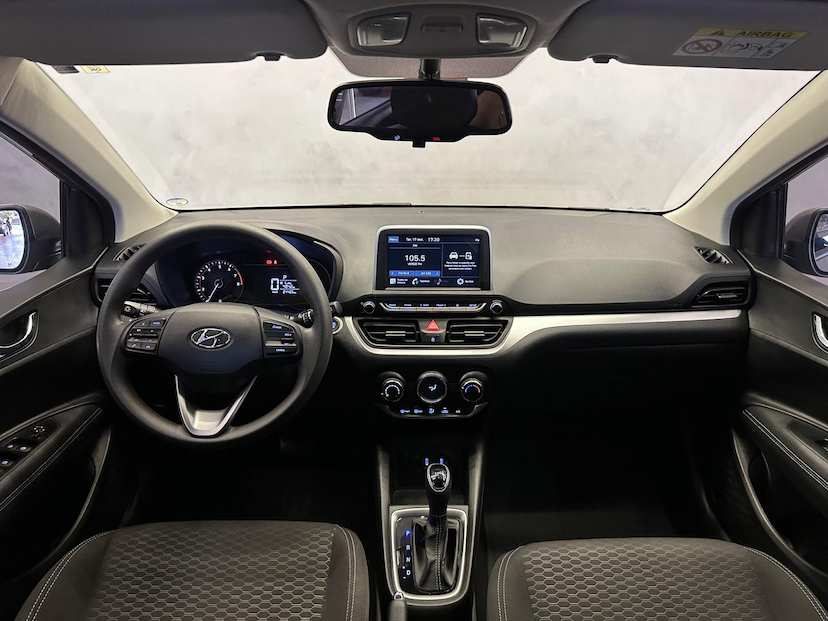 Foto do veículo HYUNDAI HB20  10TA PLATINU 2022 24.454 KM 85.900,00