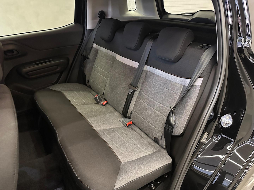 Foto do veículo CITROËN AIRCROSS C3  F.PACK 1.0 FLEX TB 200 AUT. 2025 4.187 KM 105.900,00