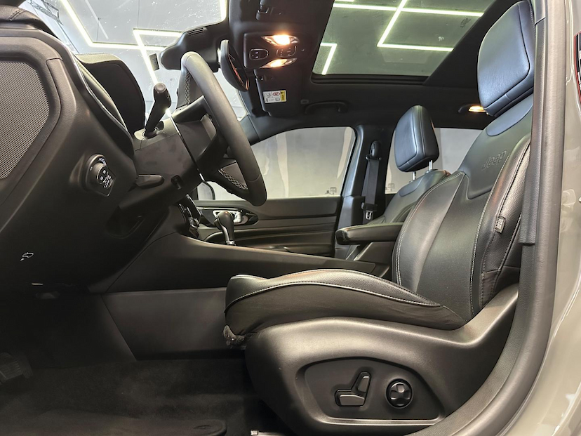 Foto do veículo JEEP COMPASS  S T270 1.3 TB 4X2 FLEX AUT. 2022 43.431 KM 158.900,00