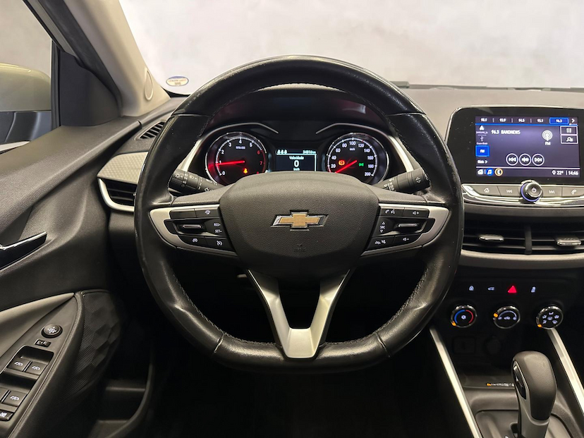 Foto do veículo CHEVROLET ONIX  PLUS 1.0 TURBO AUTOMATICO PREMIER 1 2020 34.816 KM 82.900,00