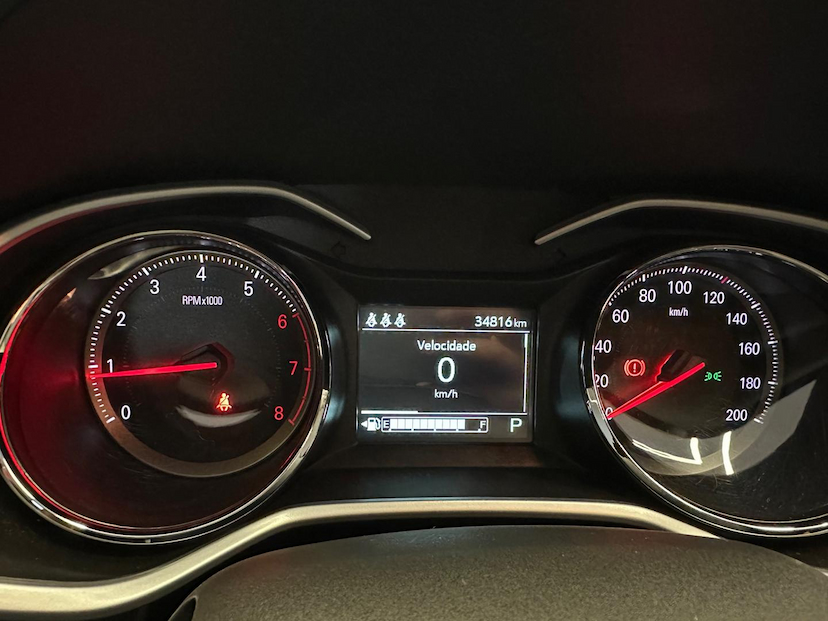 Foto do veículo CHEVROLET ONIX  PLUS 1.0 TURBO AUTOMATICO PREMIER 1 2020 34.816 KM 82.900,00
