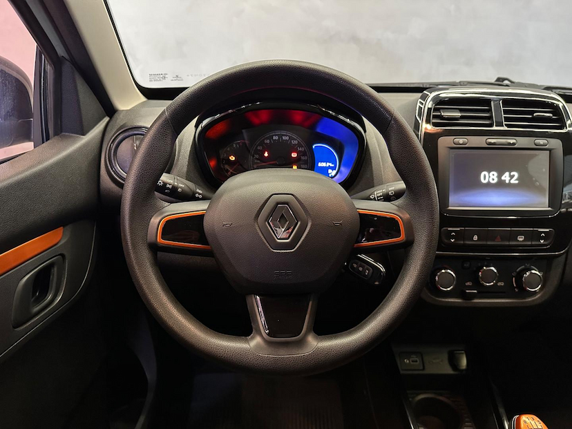 Foto do veículo RENAULT KWID  OUTSID 10MT 2021 60.633 KM 49.900,00
