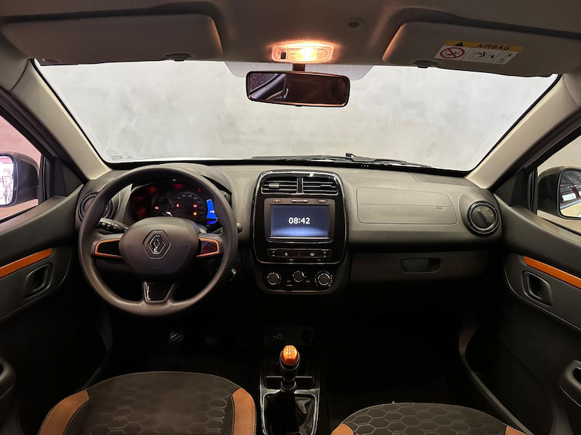 Foto do veículo RENAULT KWID  OUTSID 10MT 2021 60.633 KM 49.900,00