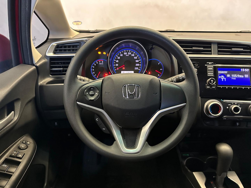 Foto do veículo HONDA FIT  LX CVT 2019 23.701 KM 84.900,00