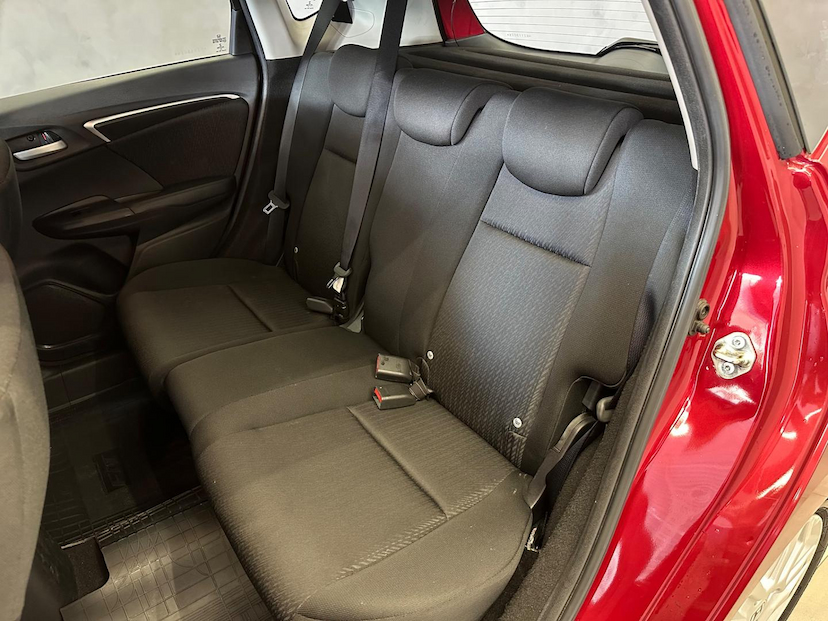 Foto do veículo HONDA FIT  LX CVT 2019 23.701 KM 84.900,00