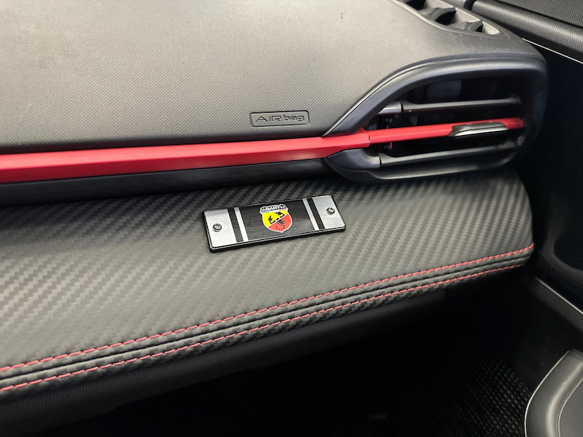 Foto do veículo FIAT FASTBACK  ABARTH T270 AT FLEX 2024 13.848 KM 144.900,00