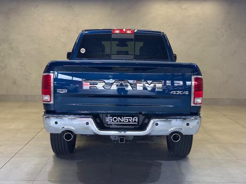 Foto do veículo RAM CLASSIC  LARAMIE 2023 11.616 KM 289.900,00