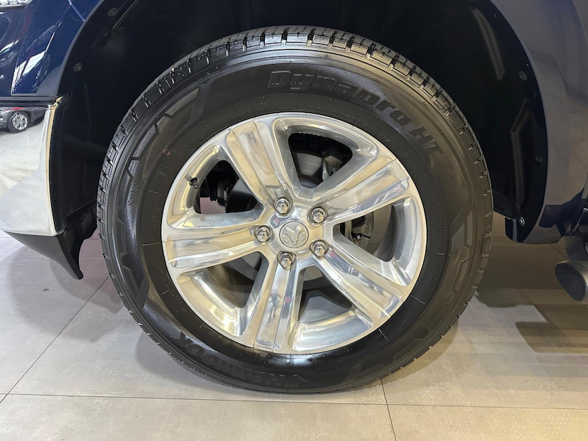 Foto do veículo RAM CLASSIC  LARAMIE 2023 11.616 KM 289.900,00
