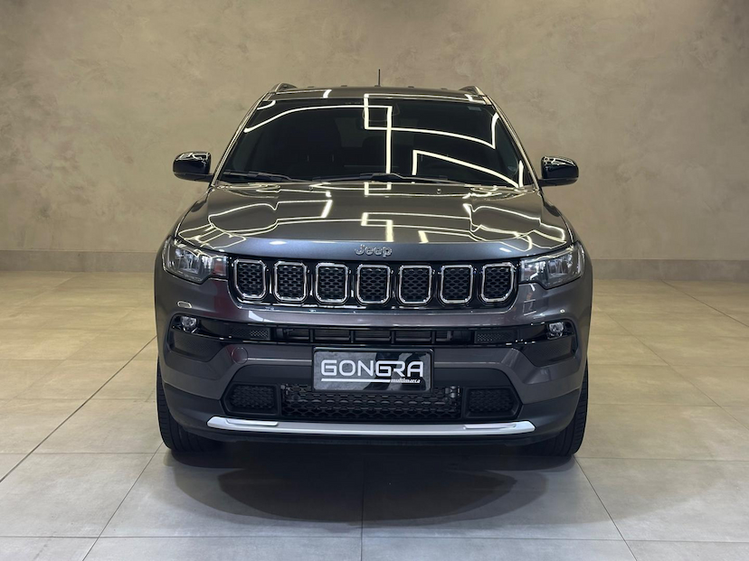 Foto do veículo JEEP COMPASS  LONG TF 2023 23.114 KM 139.900,00