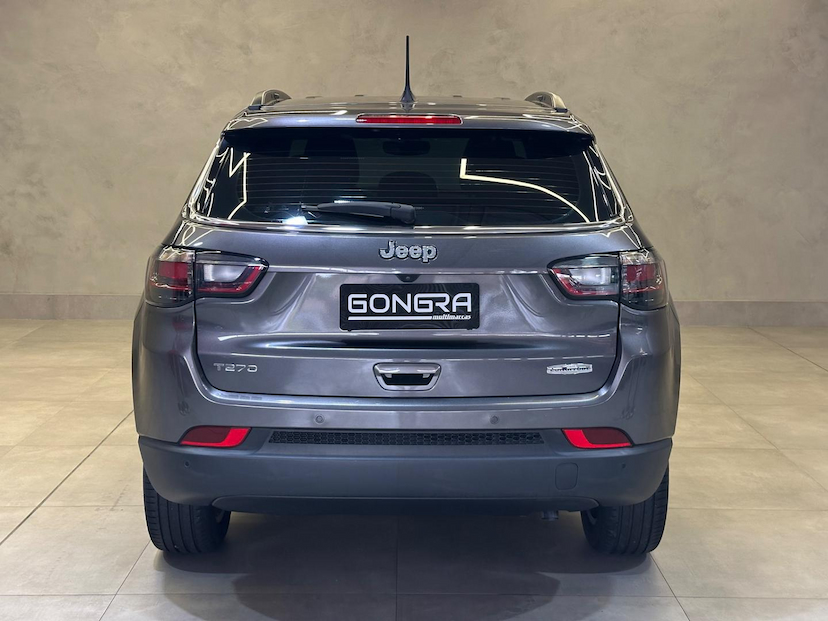 Foto do veículo JEEP COMPASS  LONG TF 2023 23.114 KM 139.900,00
