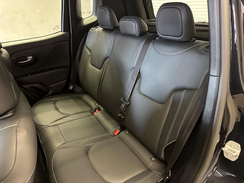 Foto do veículo JEEP RENEGADE  LONGITUDE T270 1.3 TB 4X2 FLEX AUT 2024 13.406 KM 122.900,00