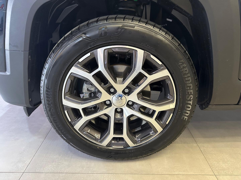 Foto do veículo JEEP RENEGADE  LONGITUDE T270 1.3 TB 4X2 FLEX AUT 2024 13.406 KM 122.900,00