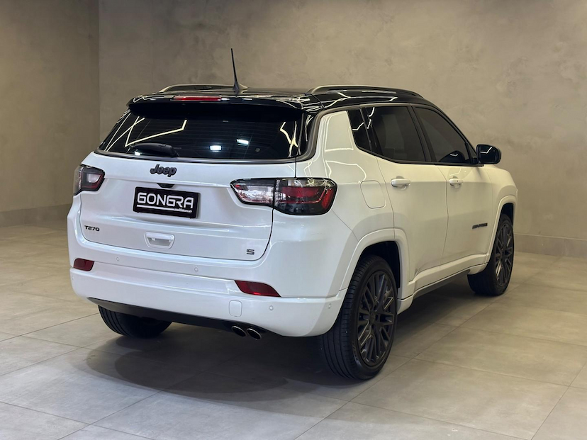 Foto do veículo JEEP COMPASS  SERIE S TF 2024 22.332 KM 194.900,00