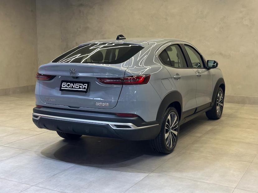 Foto do veículo FIAT FASTBACK  AUDACE TURBO 200 FLEX AT 4P 2024 9.816 KM 119.900,00