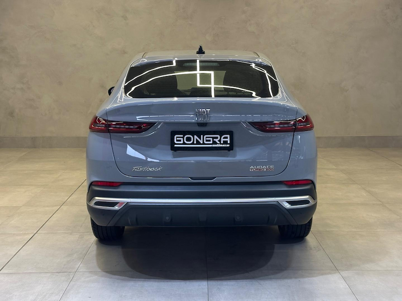 Foto do veículo FIAT FASTBACK  AUDACE TURBO 200 FLEX AT 4P 2024 9.816 KM 119.900,00