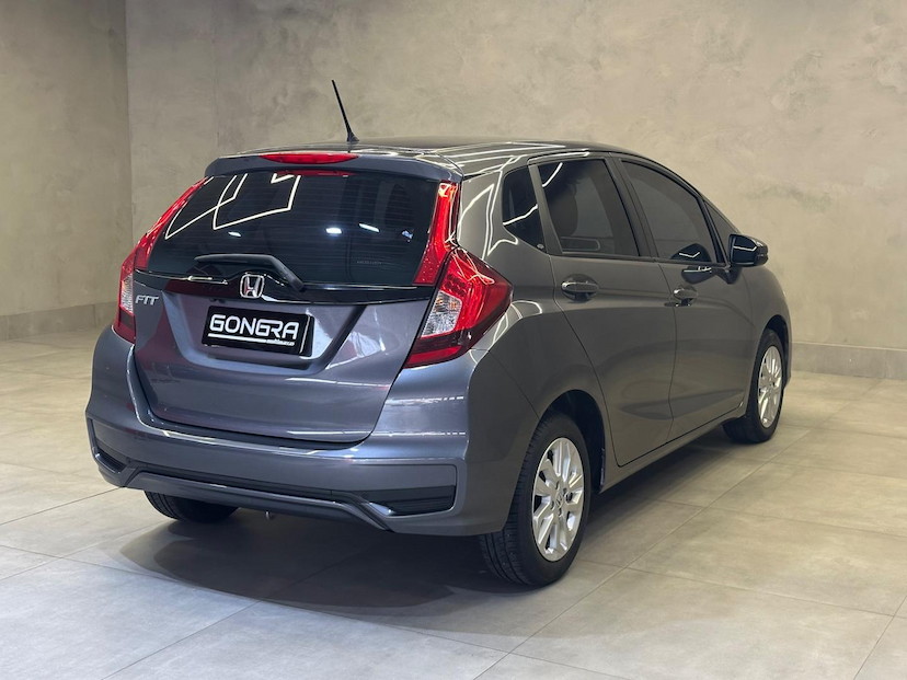 Foto do veículo HONDA FIT  LX CVT 2021 29.523 KM 94.900,00
