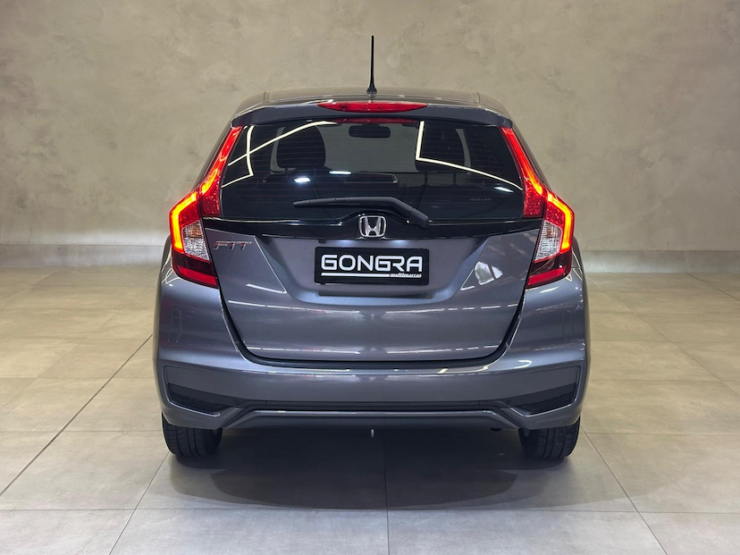 Foto do veículo HONDA FIT  LX CVT 2021 29.523 KM 94.900,00