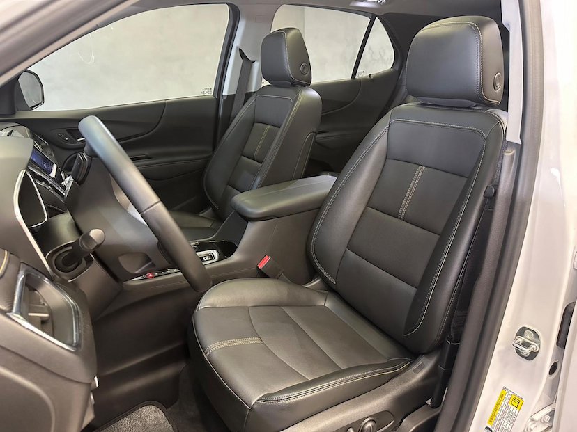 Foto do veículo CHEVROLET EQUINOX  PREMIER 1.5 TURBO 172CV AUT. 2023 28.583 KM 176.900,00
