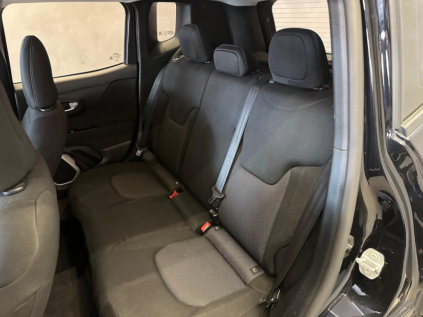 Foto do veículo JEEP RENEGADE  1.8 AT 2019 73.010 KM 76.900,00