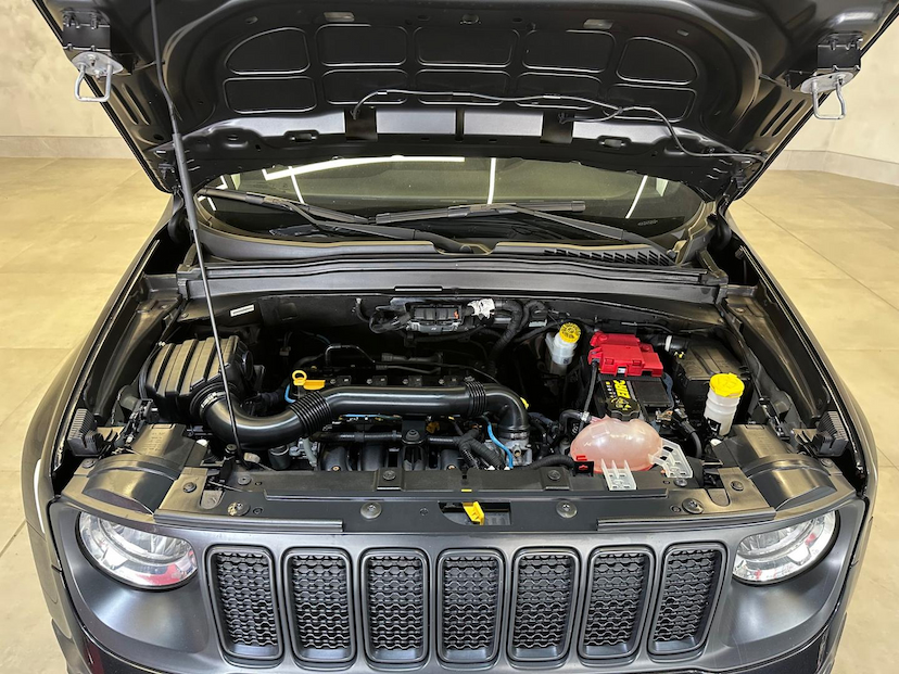 Foto do veículo JEEP RENEGADE  1.8 AT 2019 73.010 KM 76.900,00