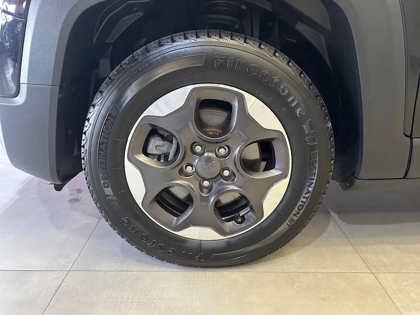 Foto do veículo JEEP RENEGADE  1.8 AT 2019 73.010 KM 76.900,00
