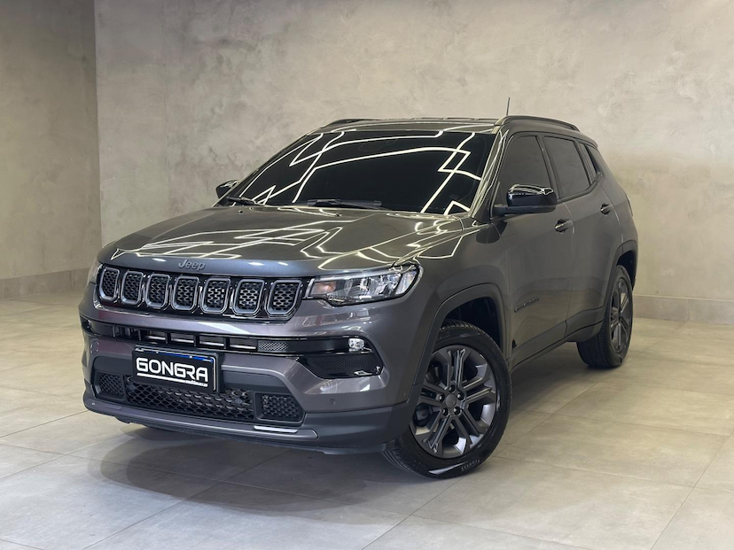 Foto do veículo JEEP COMPASS  LONG TF 2023 10.994 KM 148.900,00