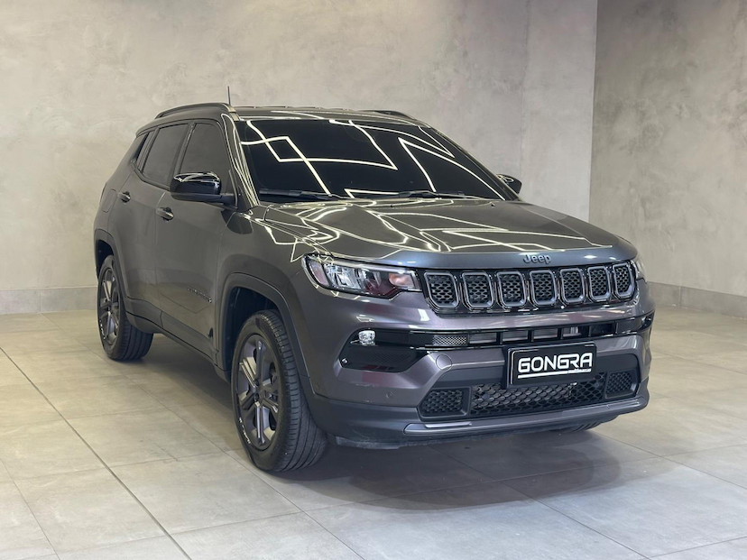 Foto do veículo JEEP COMPASS  LONG TF 2023 10.994 KM 148.900,00