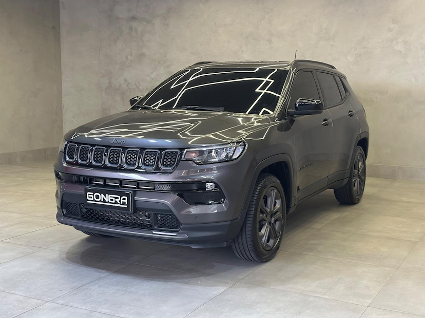 Foto do veículo JEEP COMPASS  LONG TF 2023 10.994 KM 148.900,00