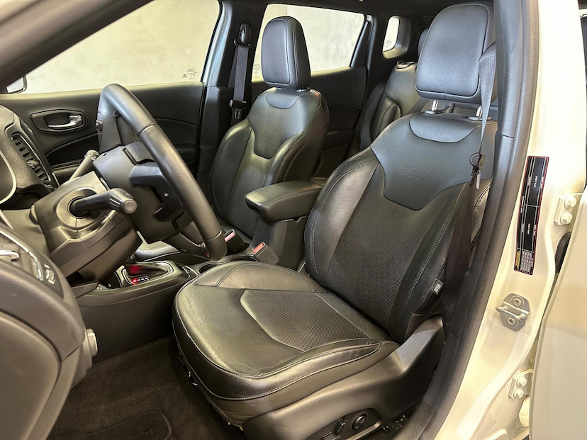 Foto do veículo JEEP COMPASS  LIMITED S 2021 41.522 KM 134.900,00