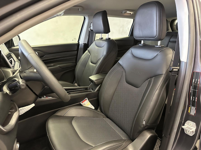 Foto do veículo JEEP COMPASS  SPORT T270 TURBO FLEX AUT. 2023 49 KM 122.900,00