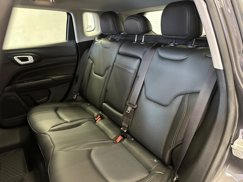 Foto do veículo JEEP COMPASS  SPORT T270 TURBO FLEX AUT. 2023 49 KM 122.900,00