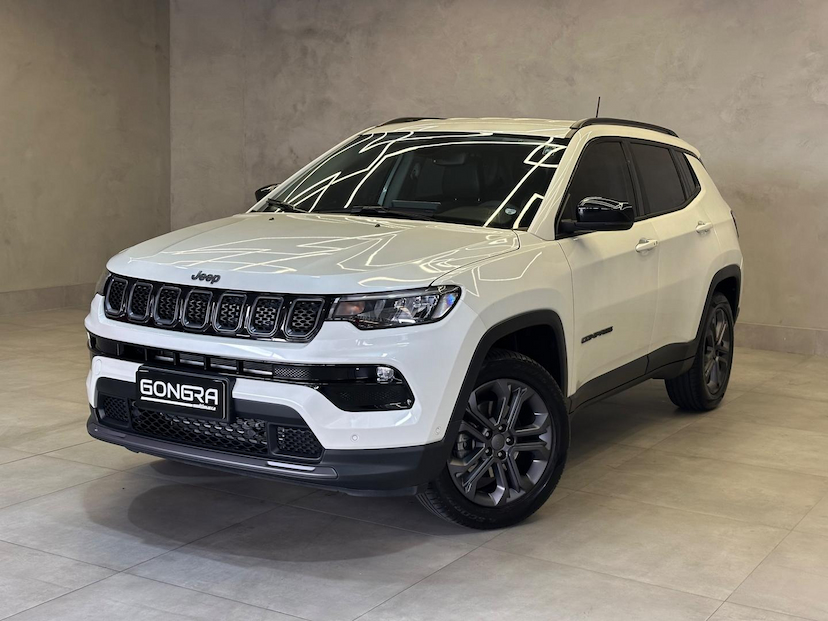 Foto do veículo JEEP COMPASS  LONG TF 2023 11.648 KM 148.900,00