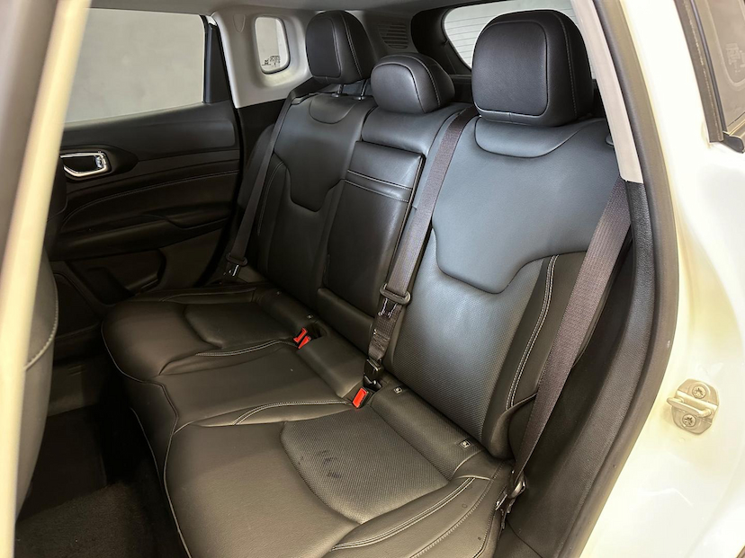 Foto do veículo JEEP COMPASS  LONG TF 2023 11.648 KM 148.900,00