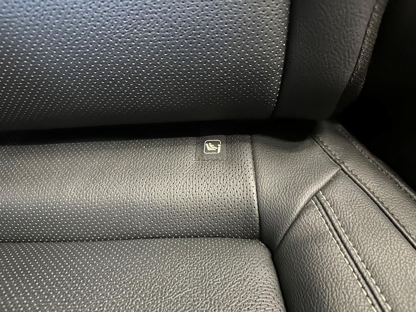 Foto do veículo JEEP COMPASS  LONG TF 2023 11.648 KM 148.900,00