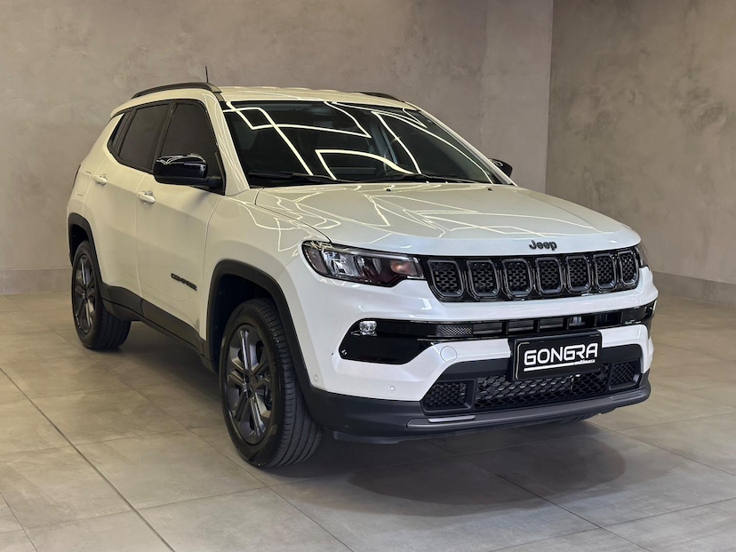 Foto do veículo JEEP COMPASS  LONG TF 2023 11.648 KM 148.900,00