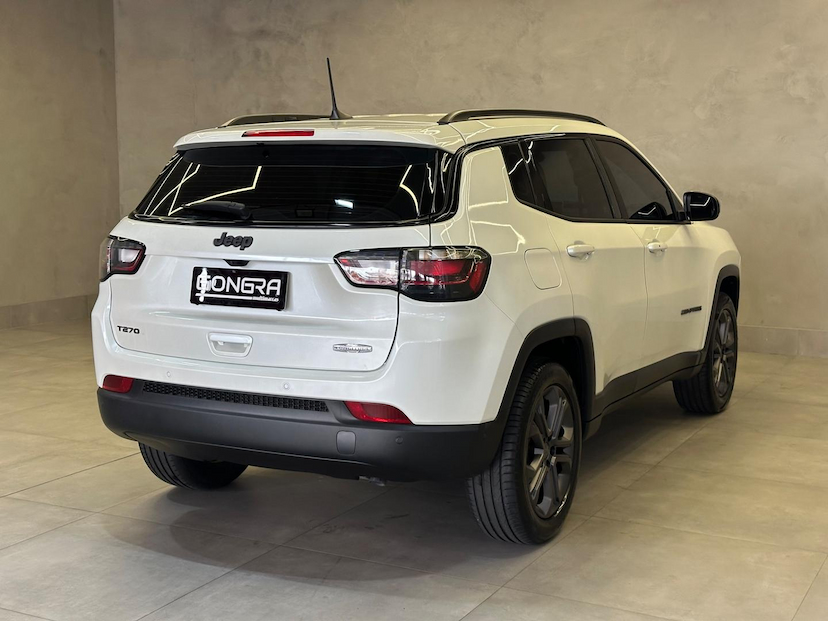 Foto do veículo JEEP COMPASS  LONG TF 2023 11.648 KM 148.900,00
