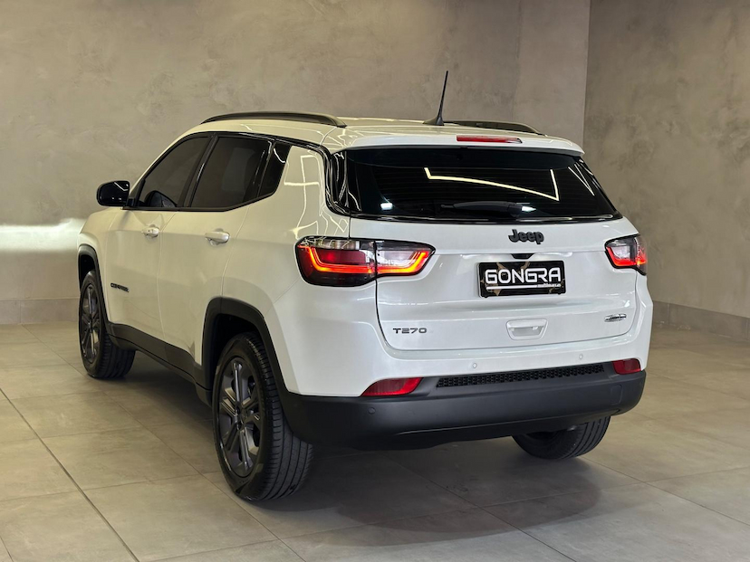 Foto do veículo JEEP COMPASS  LONG TF 2023 11.648 KM 148.900,00