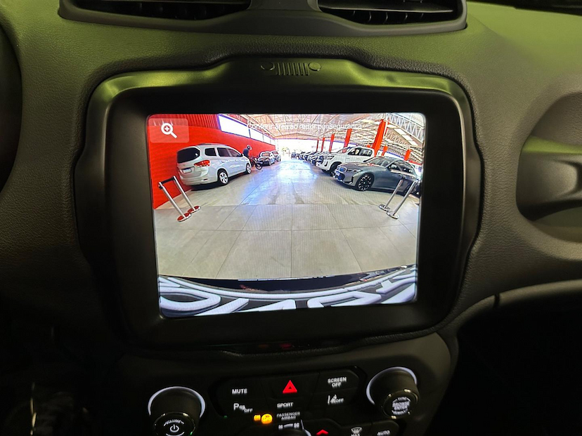 Foto do veículo JEEP RENEGADE  LONGITUDE T270 1.3 TB 4X2 FLEX AUT 2024 7.482 KM 132.900,00