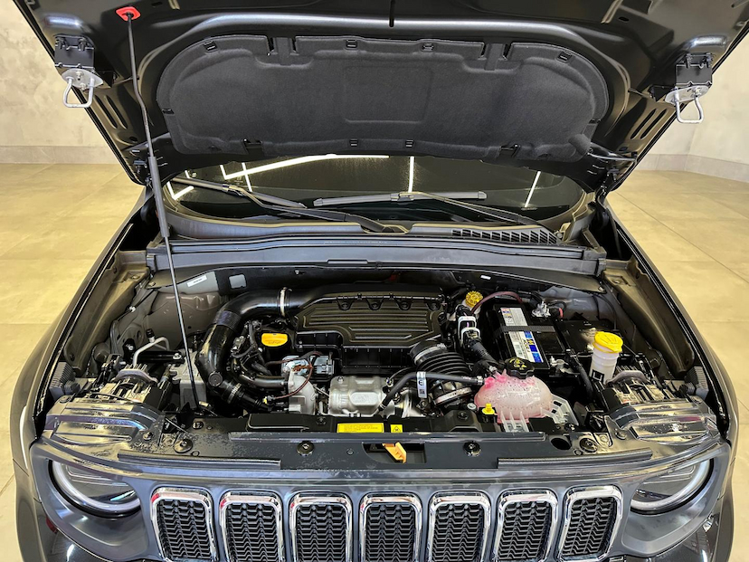 Foto do veículo JEEP RENEGADE  LONGITUDE T270 1.3 TB 4X2 FLEX AUT 2024 7.482 KM 132.900,00